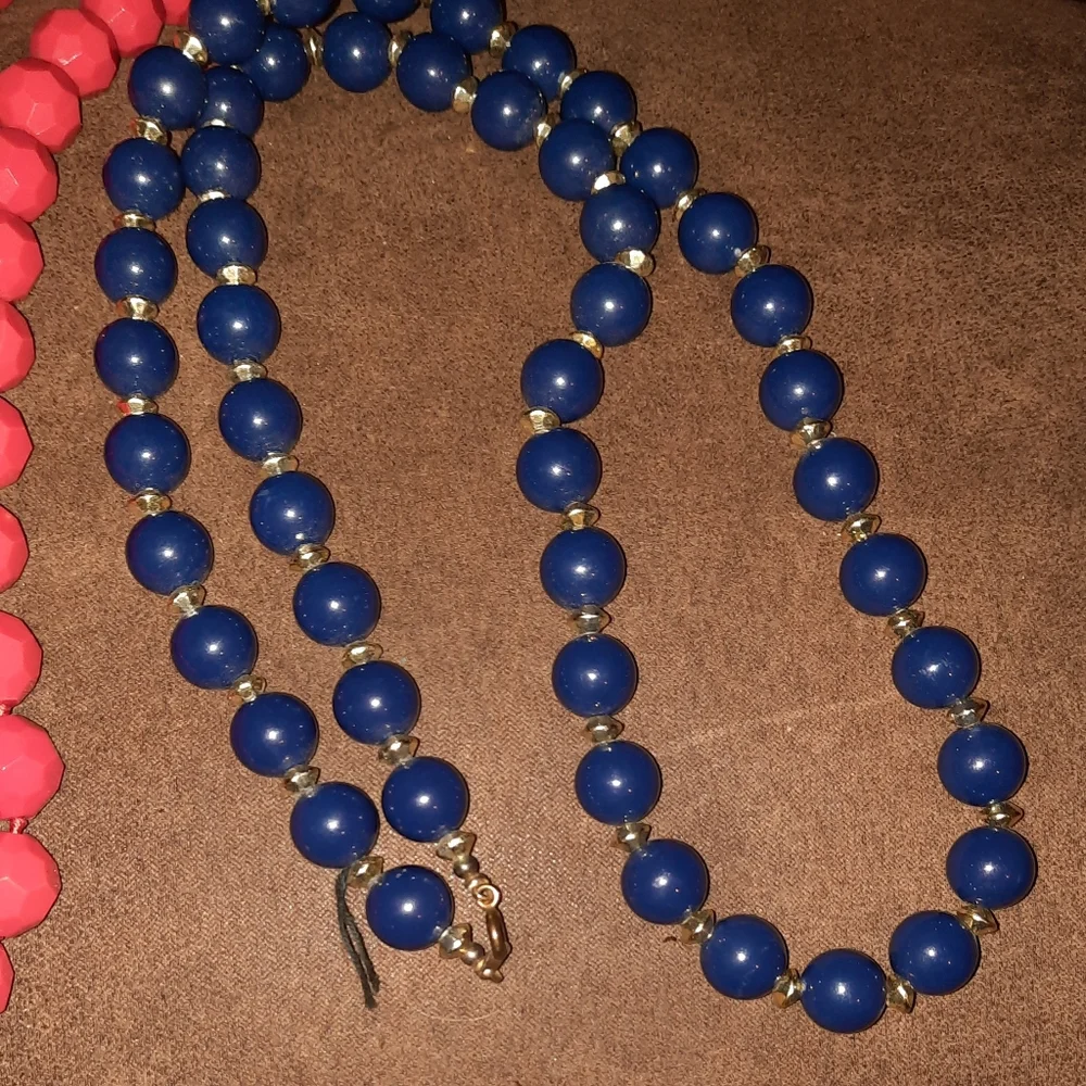 Beaded vintage necklace lot red white and blue 80s Signed - Picture 4 of 14